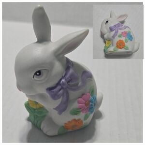 Vintage Spring Easter Porcelain Figurine Bunny Rabbit Flowers Floral Sitting